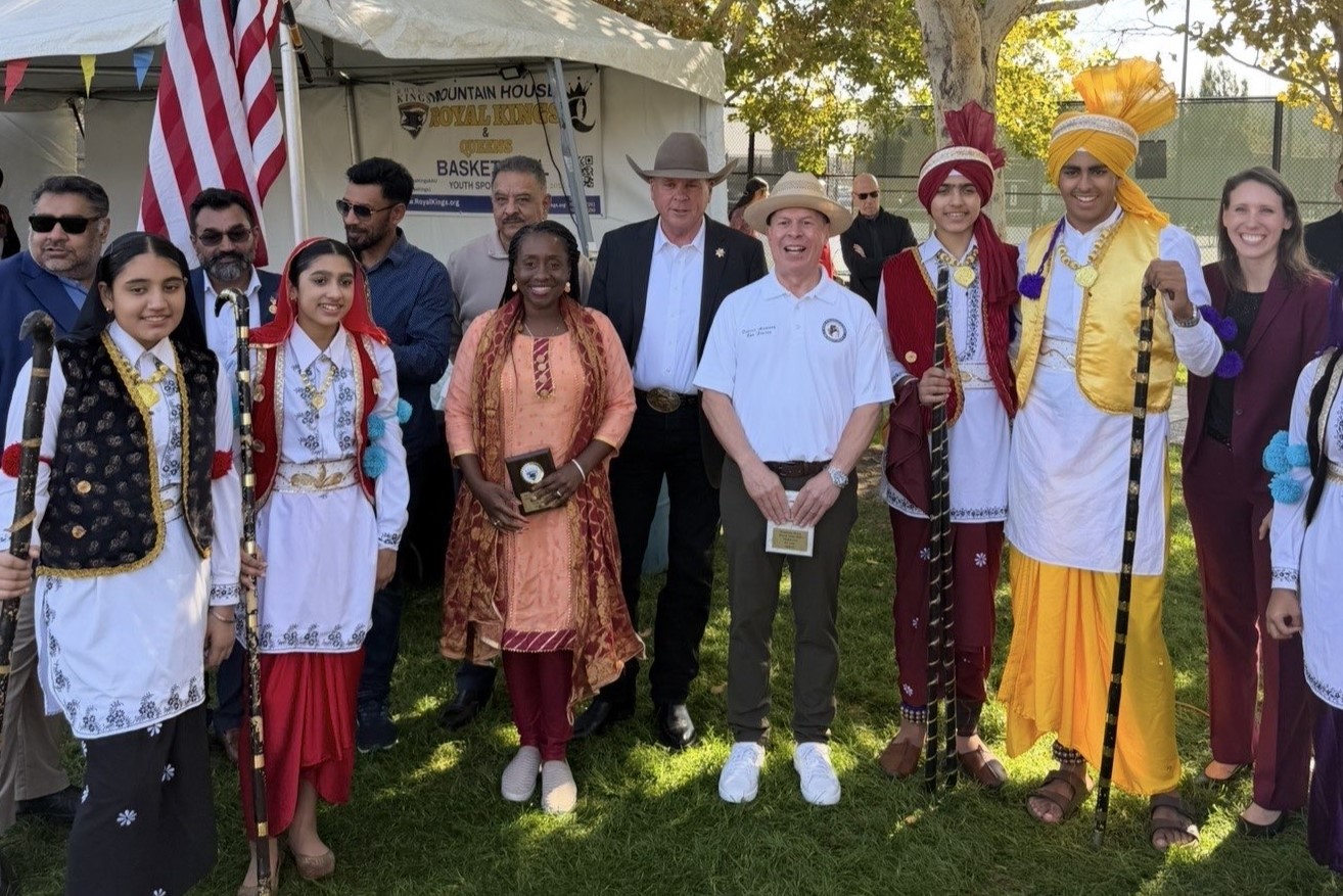 Assemblymember Rhodesia Ransom presenting at the Mountain House Diwali Celebration.