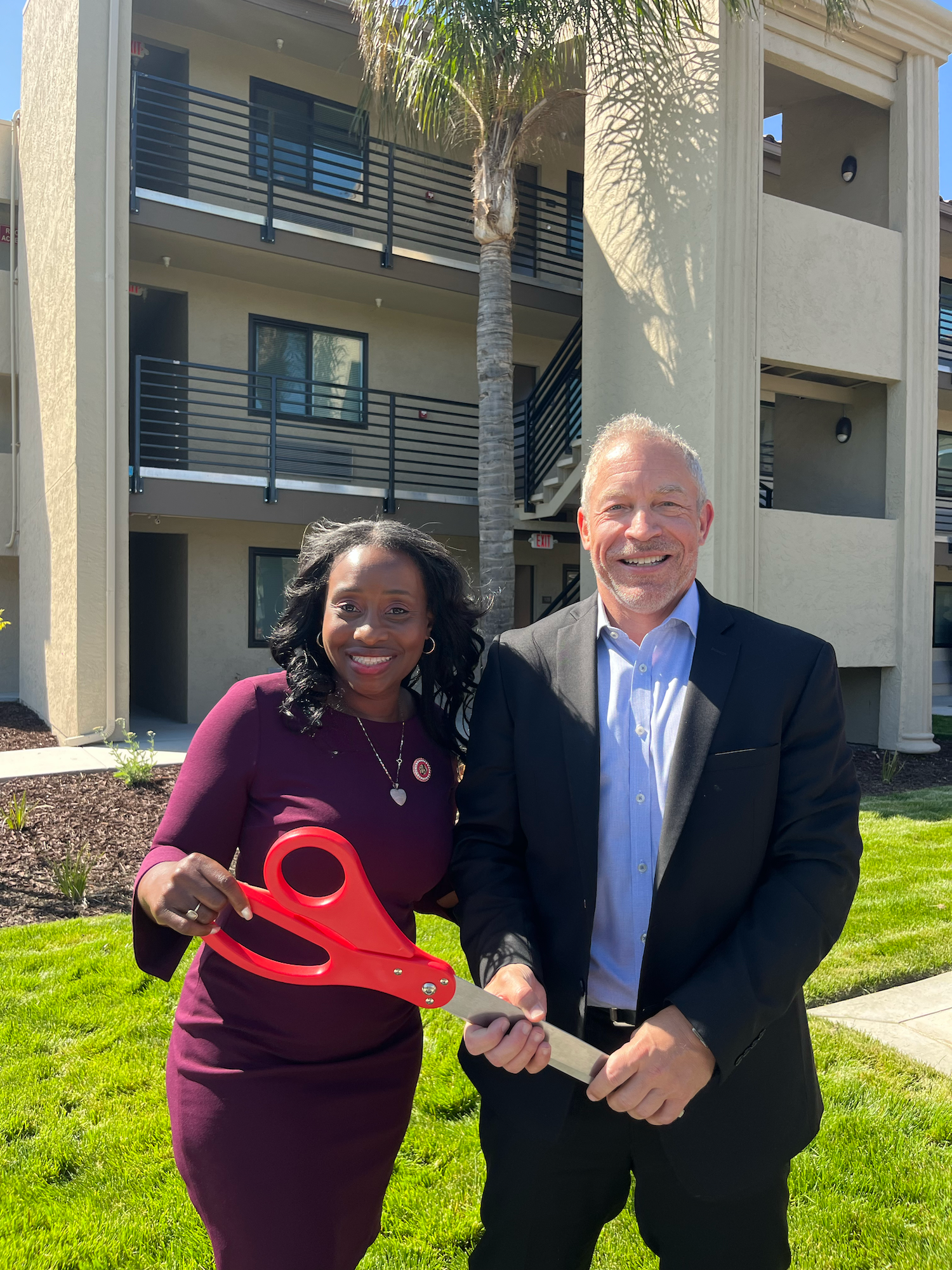 Assemblymember Rhodesia Ransom and Executive Director of Housing Authority