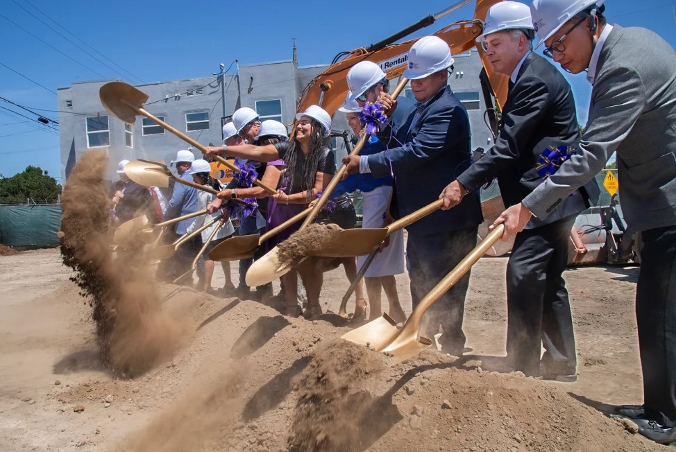 Groundbreaking ceremony of La Passeggiata