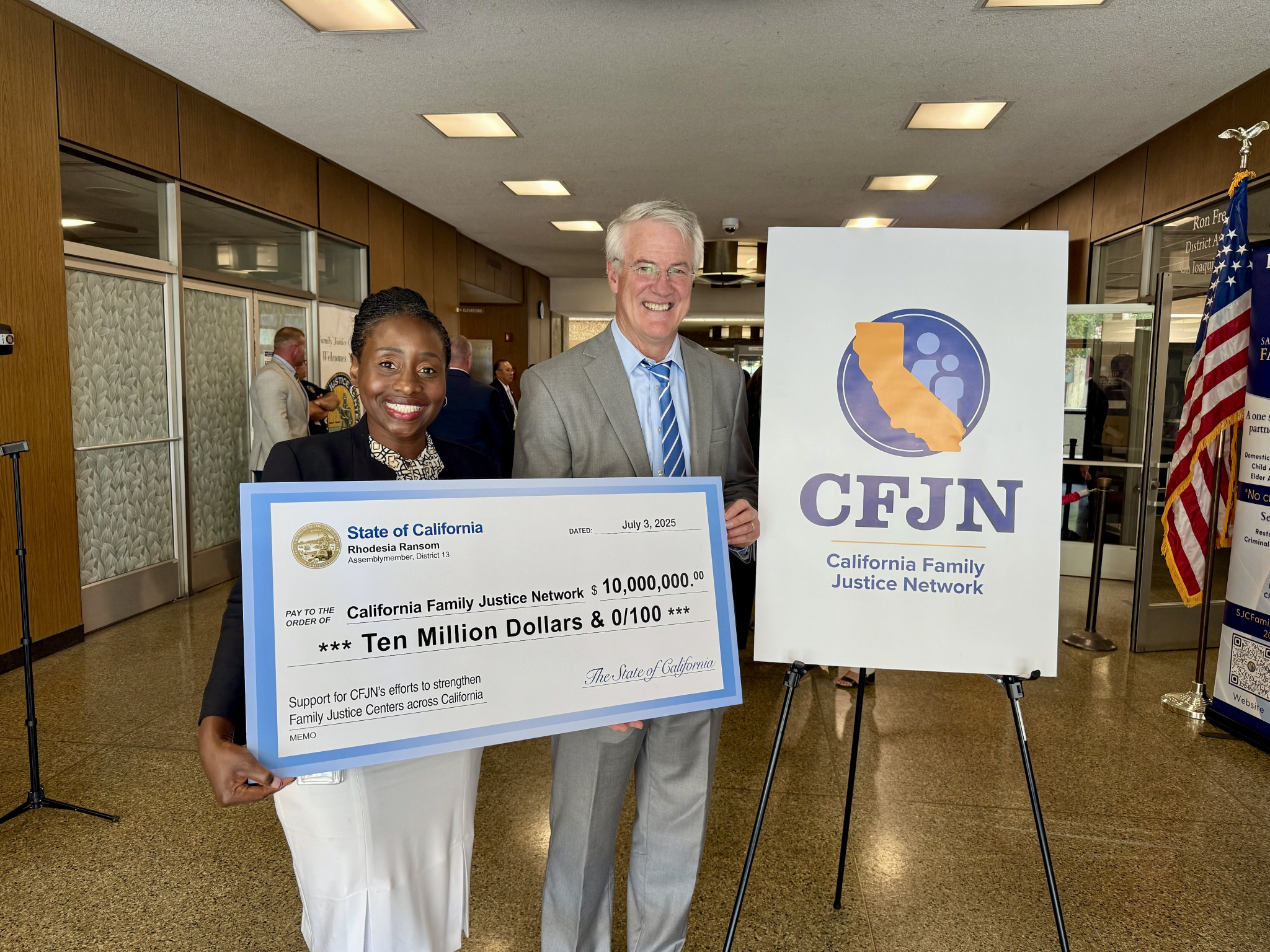Assemblymember Rhodesia Ransom and a representative from the executive team at the California Family Justice Network.