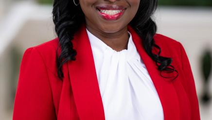 Assemblymember Rhodesia Ransom's Outdoor Headshot